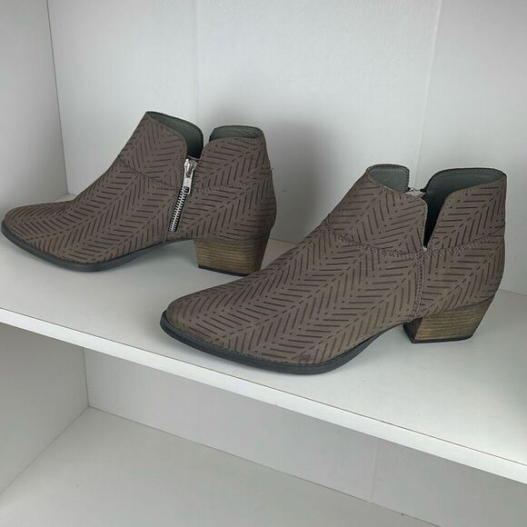 Leather Embossed Ankle Boots 11 - Picture 1 of 10